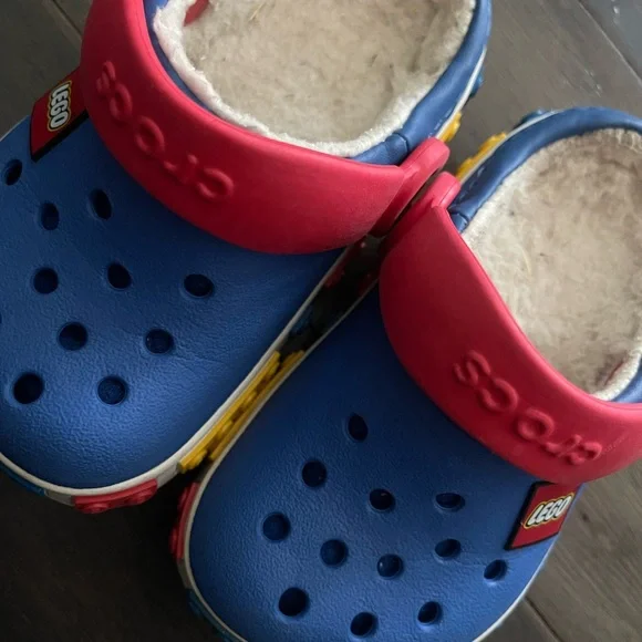 Crocs Kids Crocband LEGO Clog Blue & Red Brick‑Stud Sandals – Toddler Size 6‑7 - Picture 5 of 6